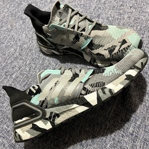 Adidas Ultra Boost 20 Mens Size 10.5 Blue and Gray Camouflage RARE